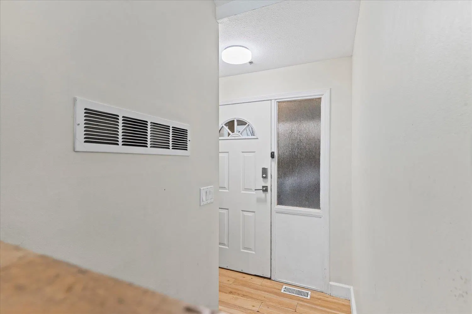 Photo 3 of 33 at #15 – 3087 Immel Street