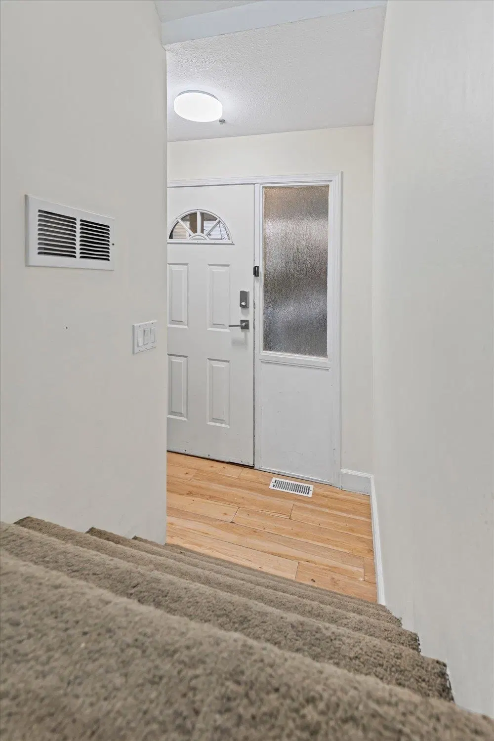 Photo 4 of 33 at #15 – 3087 Immel Street