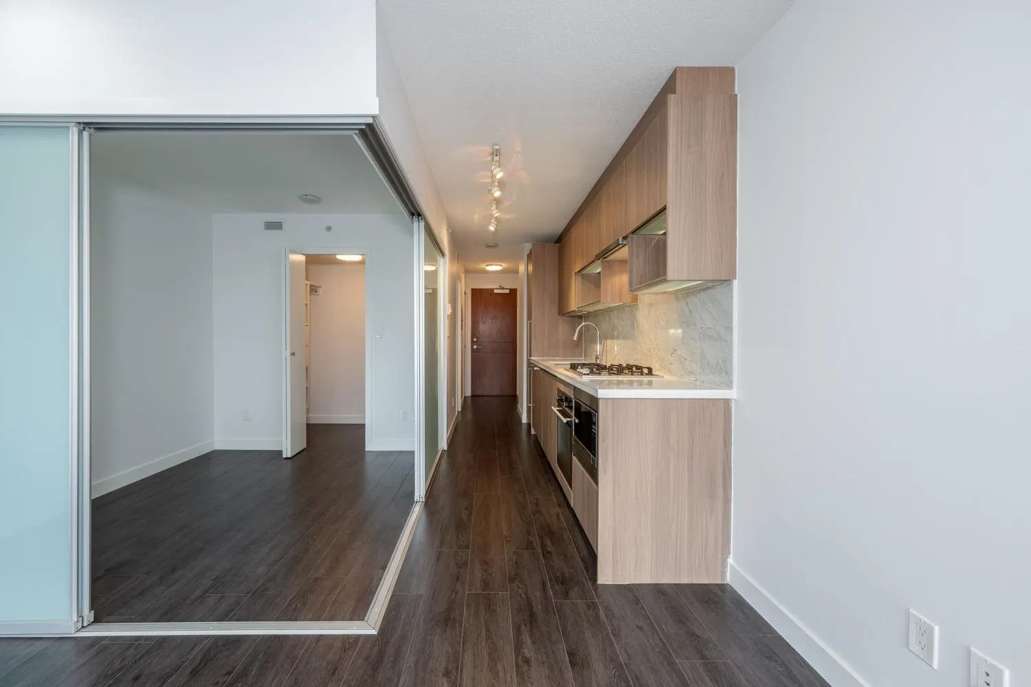 Photo 5 of 14 at #310 – 13696 100 Avenue