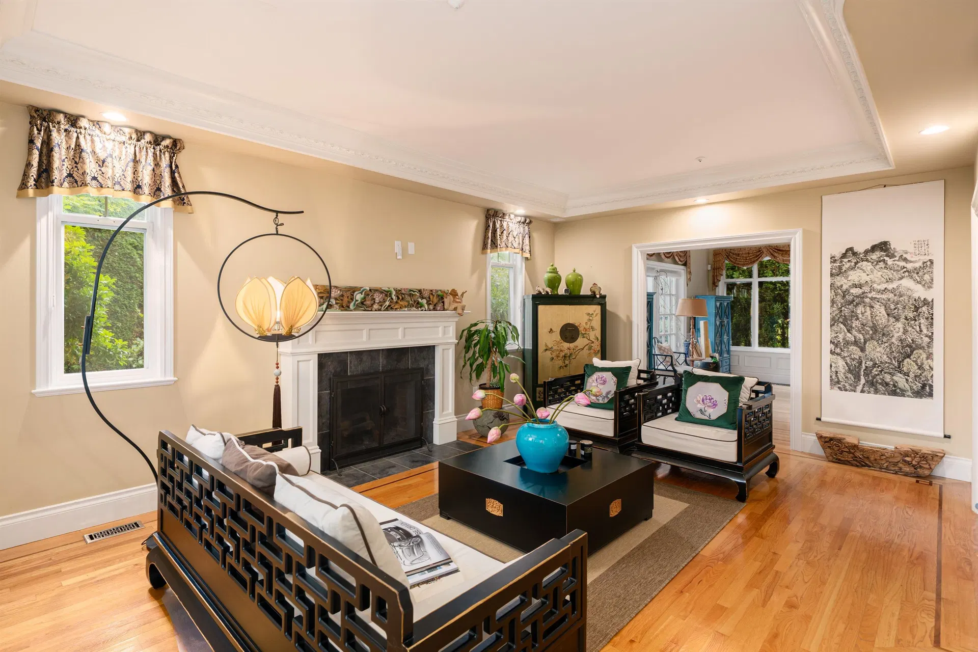Photo 4 of 40 at 2087 W 18th Avenue