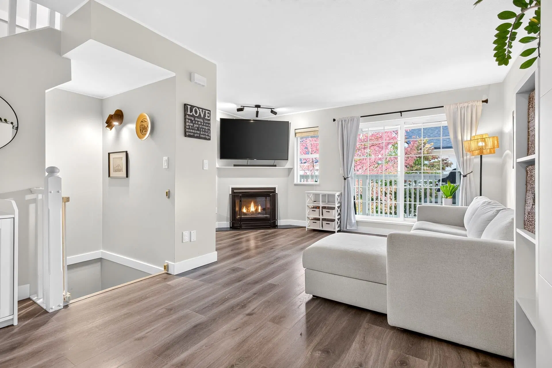 Photo 5 of 35 at #10 – 11355 236 Street