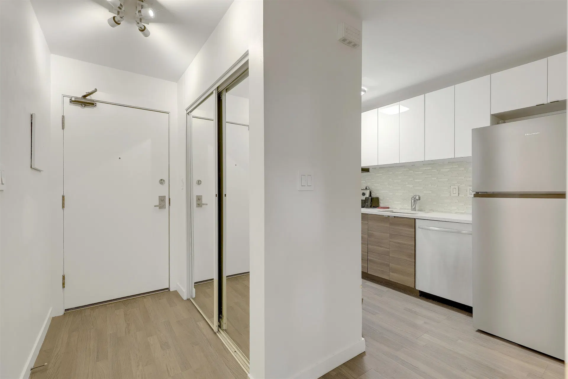 Photo 2 of 27 at #208 – 1106 Pacific St Street