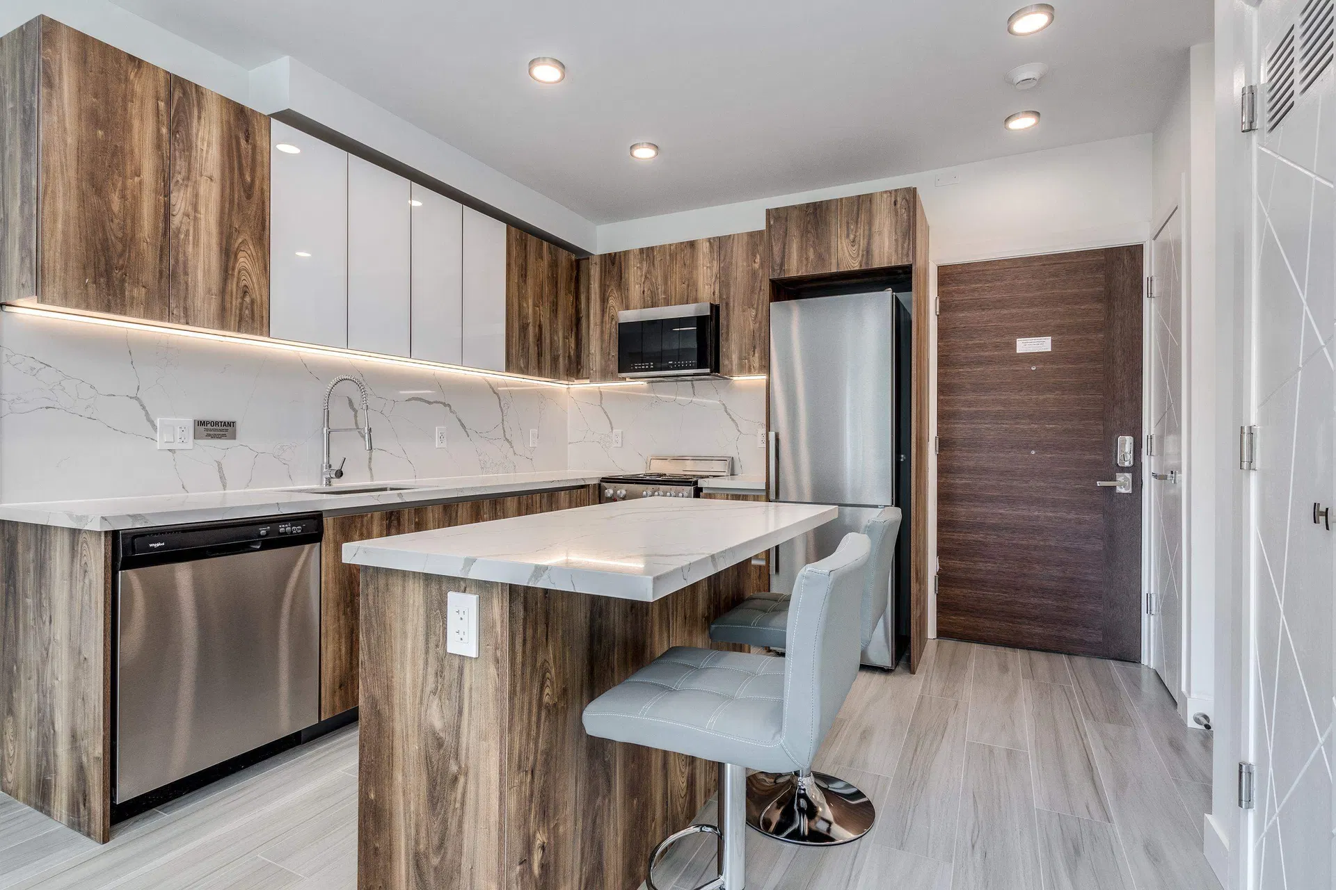 Photo 5 of 21 at #208 – 1168 Pendrell Street