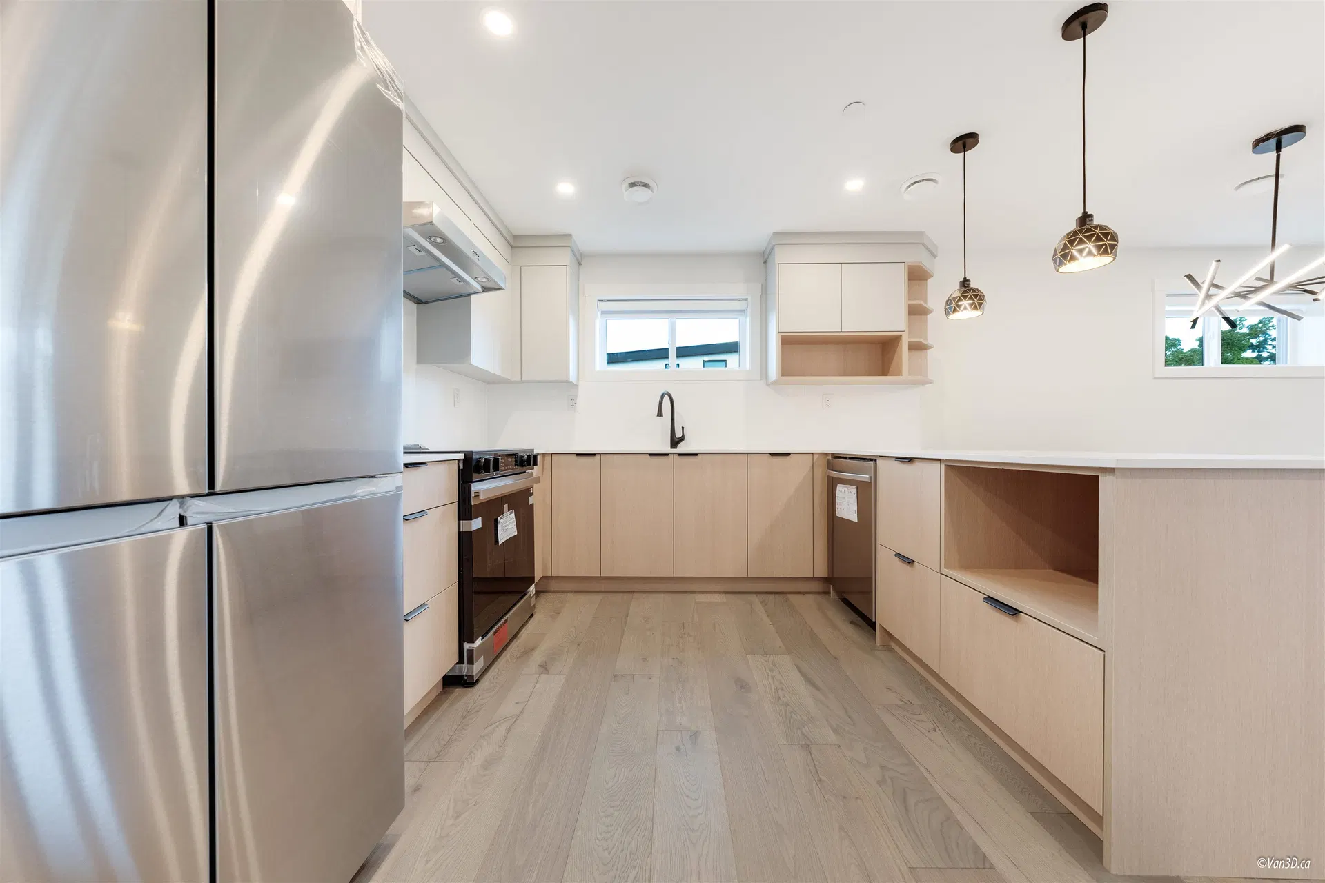 Photo 5 of 18 at #202 – 5092 Slocan Street