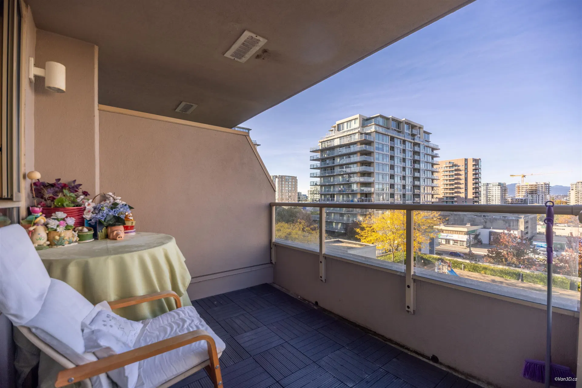 Photo 5 of 39 at #801 – 8171 Saba Road