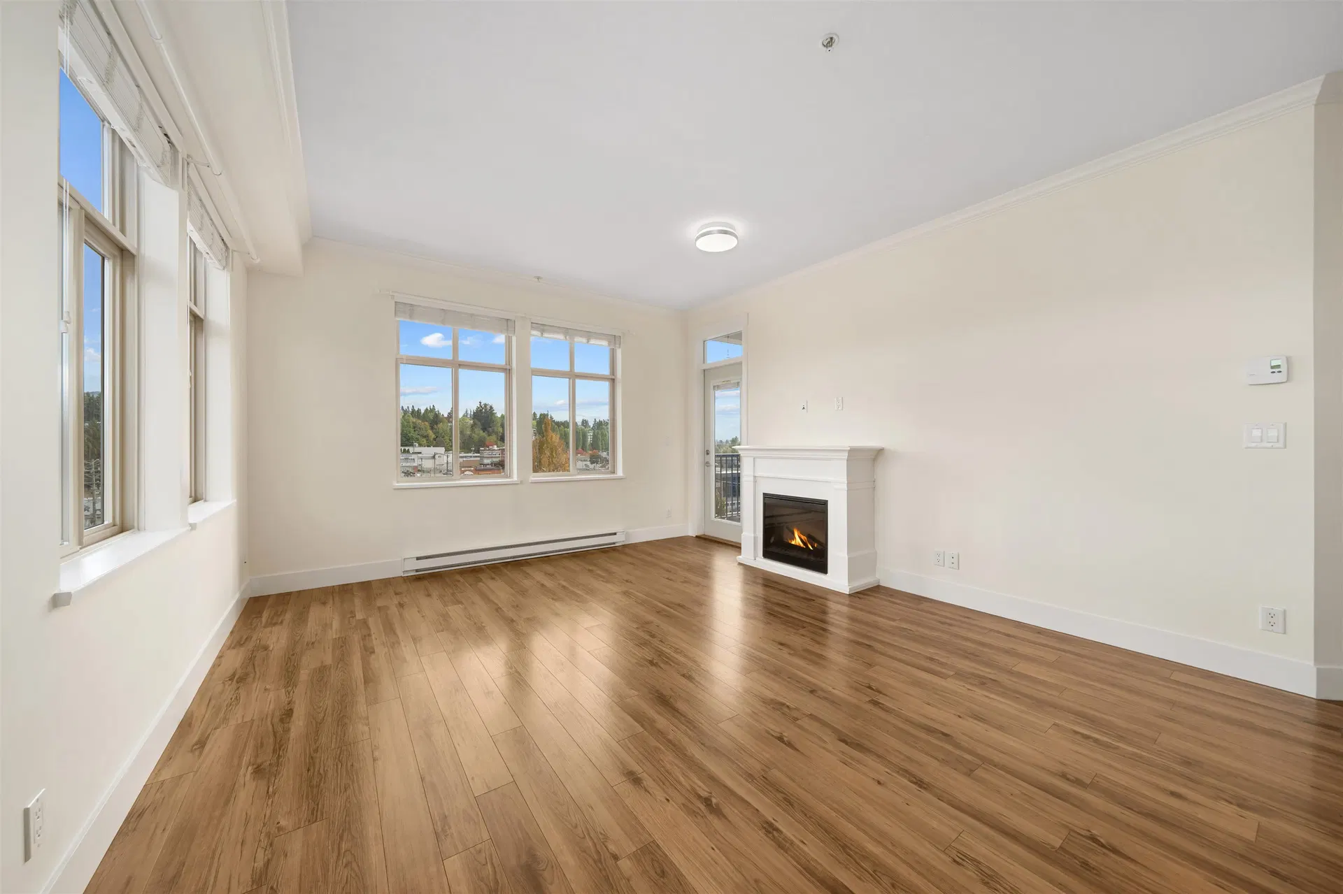 #305 – 2632 Pauline Street