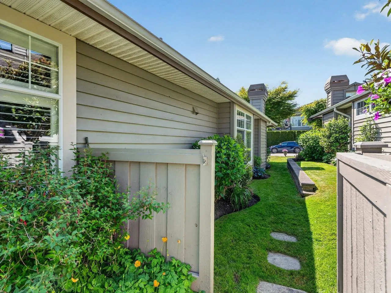 Photo 3 of 28 at #7 – 15020 27a Avenue