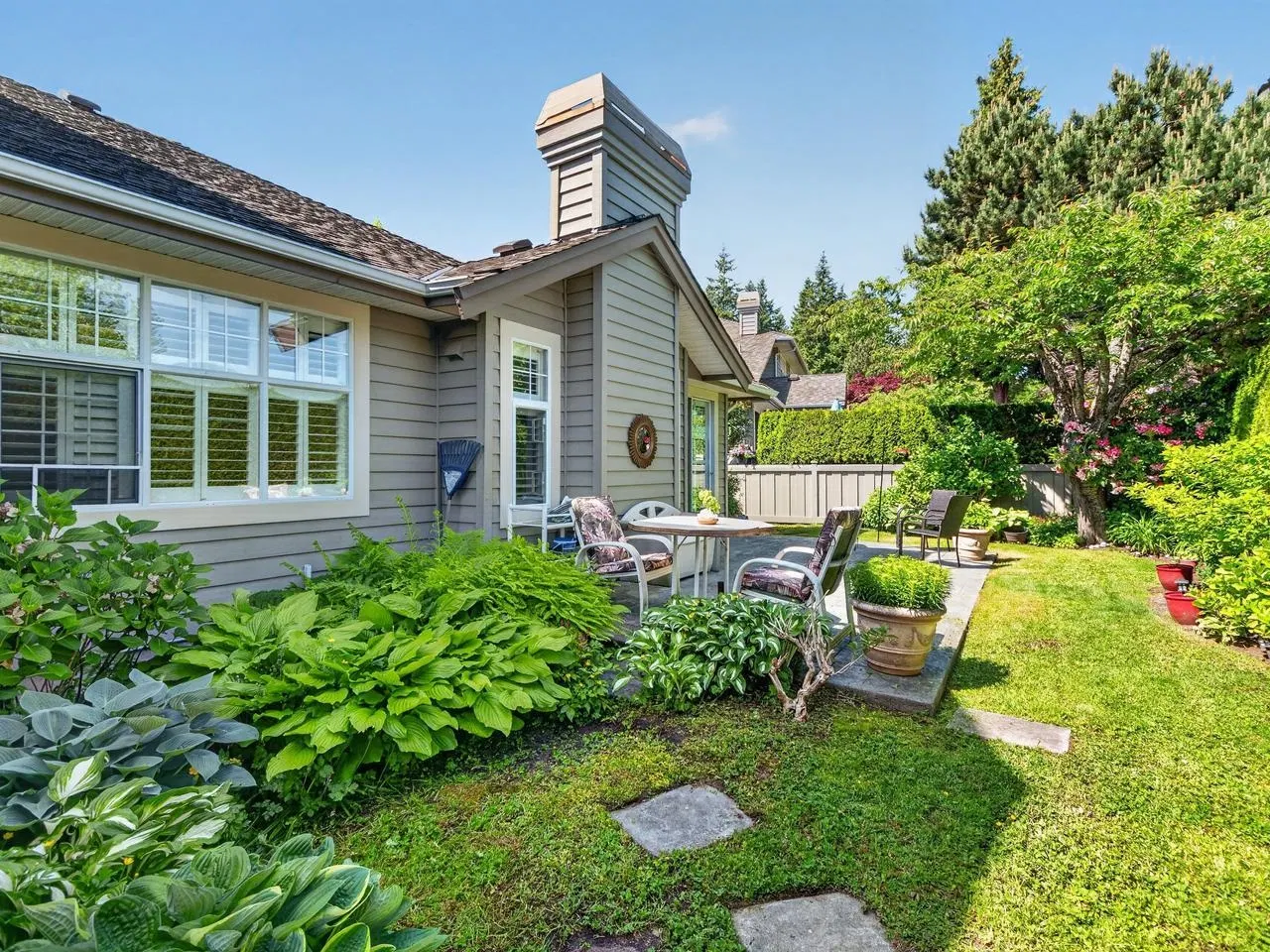 Photo 4 of 28 at #7 – 15020 27a Avenue
