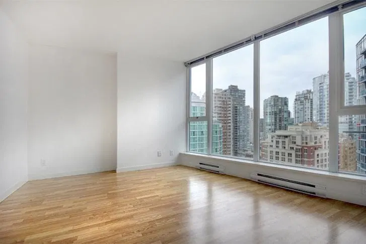 Photo 2 of 25 at #2710 – 233 Robson Street