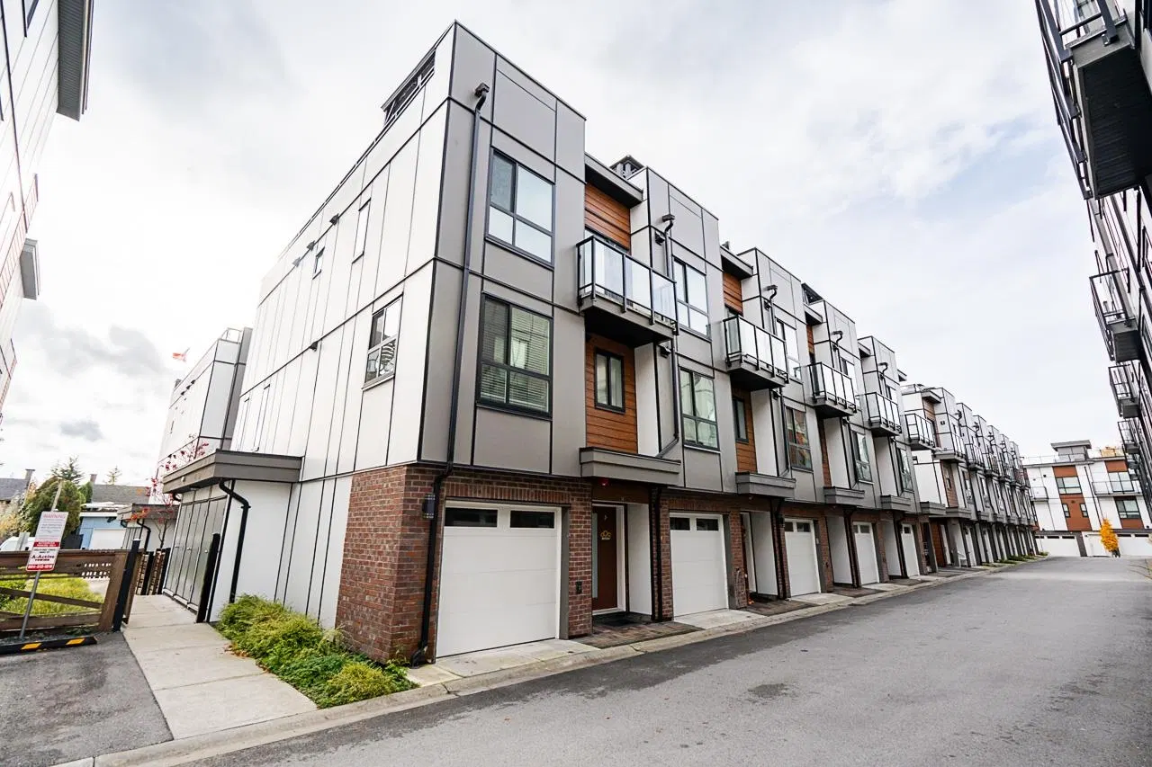 Photo 2 of 30 at #31 – 19760 55 Avenue