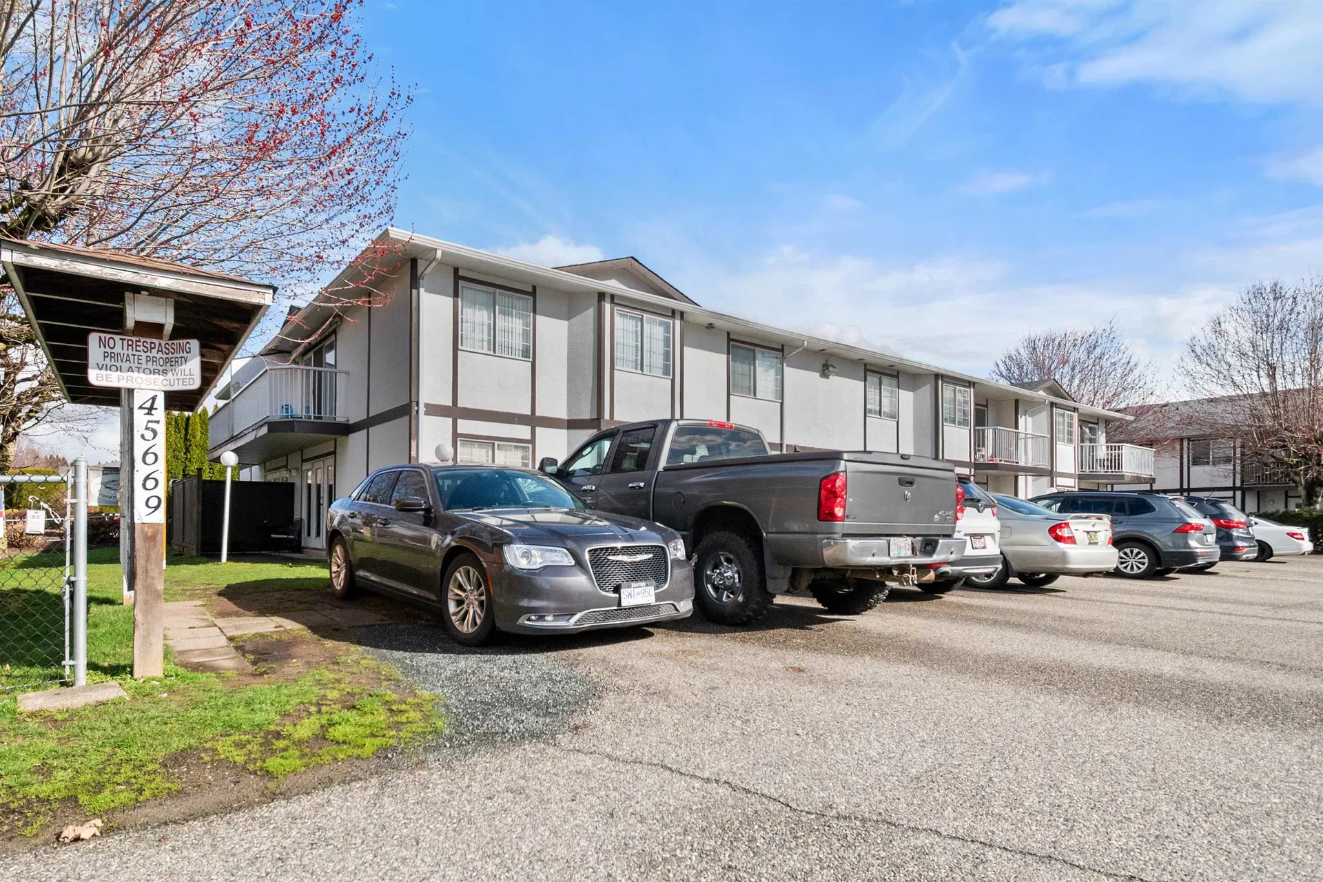 Photo 1 of 25 at #215 – 45669 Mcintosh Drive