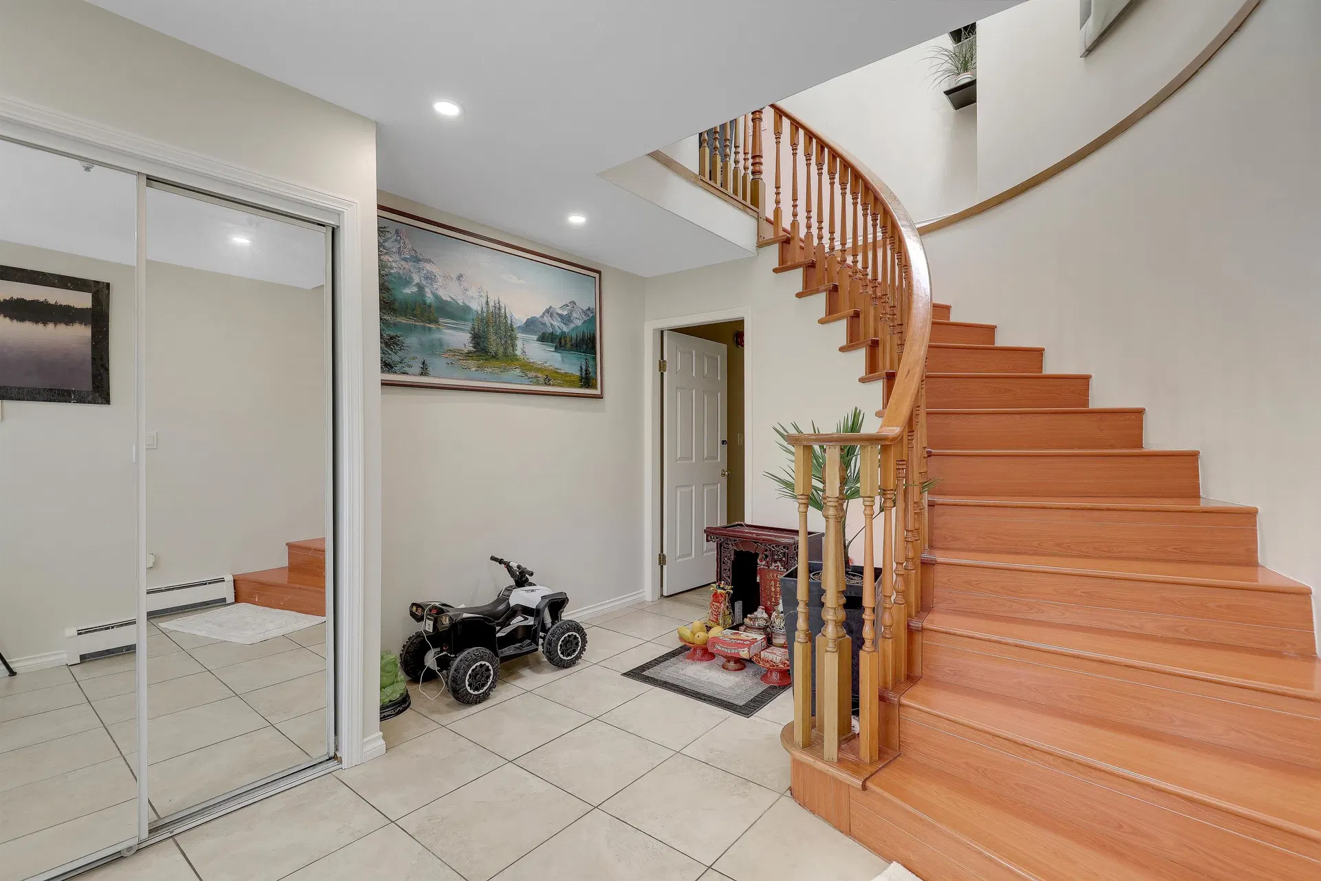 Photo 4 of 40 at 1457 E 18th Avenue