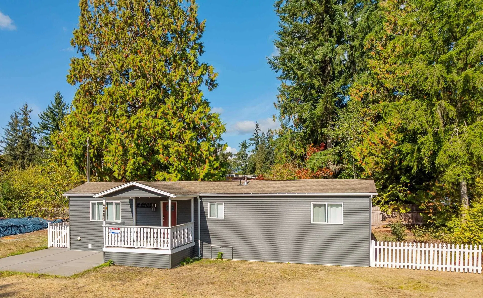 Photo 3 of 40 at #5 – 23205 Calvin Crescent