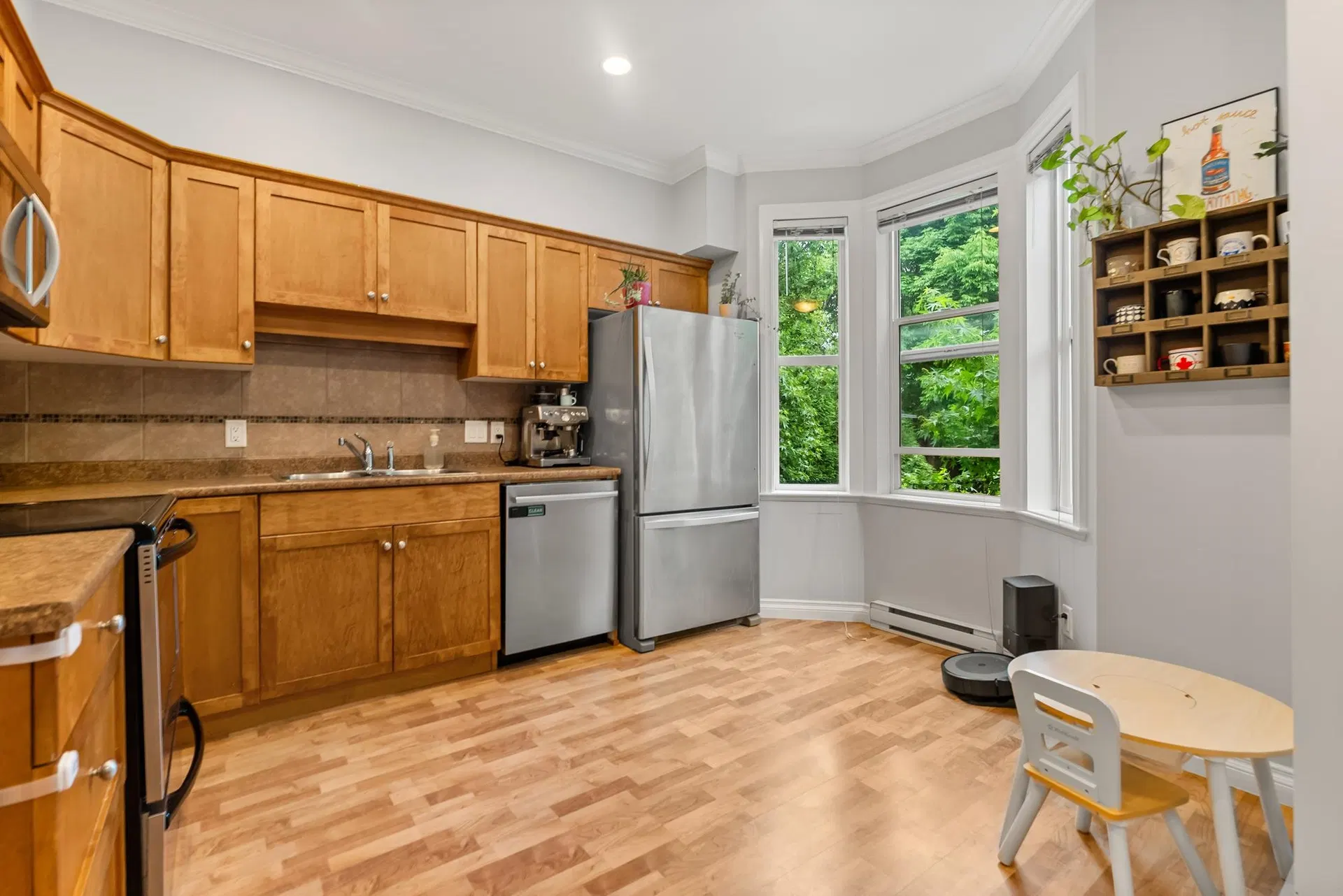 Photo 5 of 37 at #20 – 33321 George Ferguson Way
