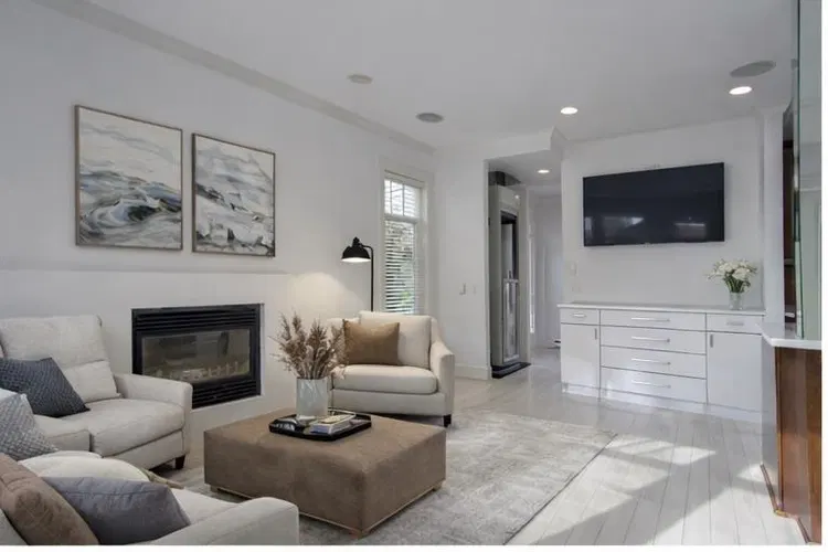 Photo 4 of 40 at #9 – 4780 55b Street