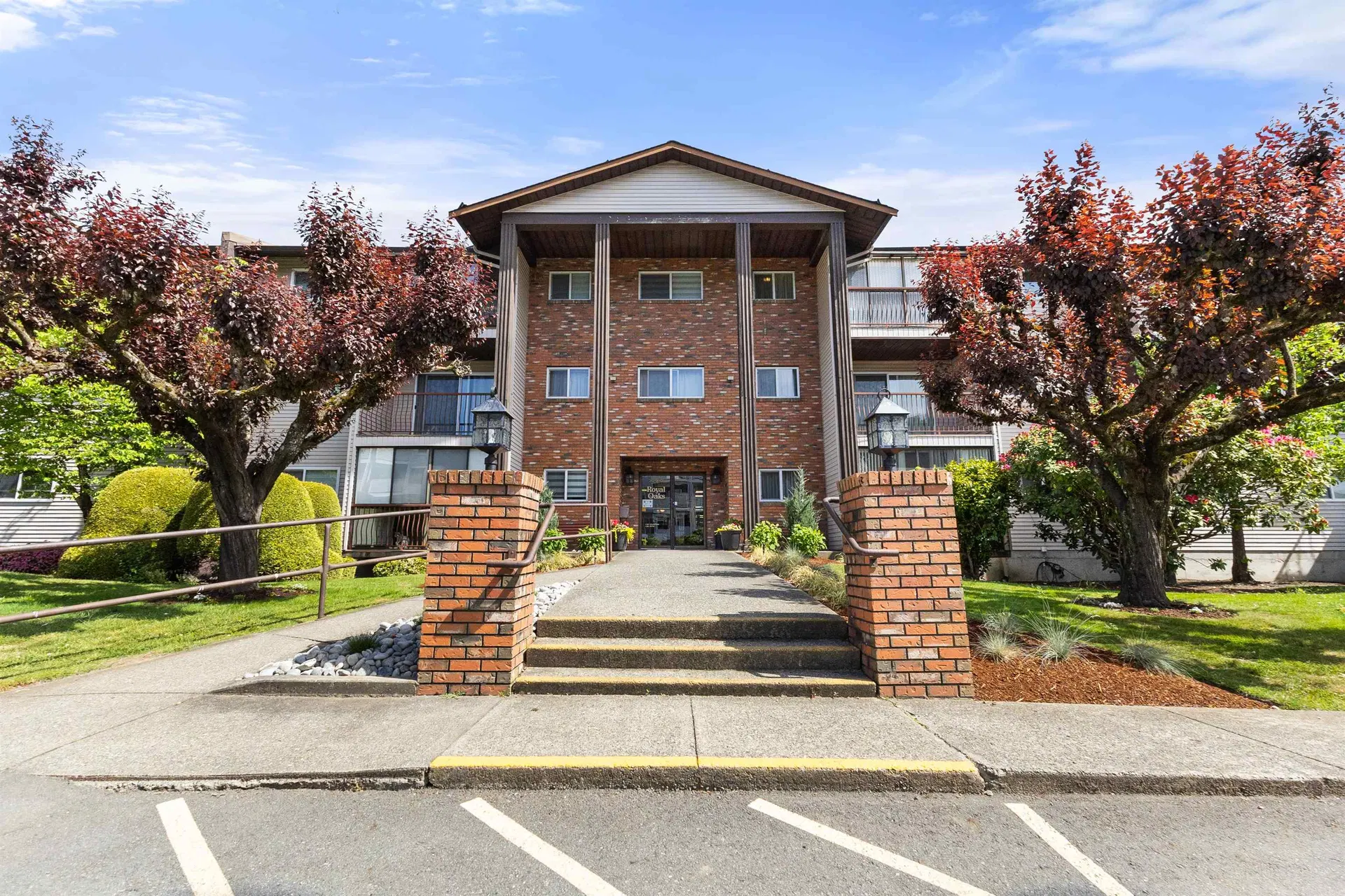 Photo 2 of 32 at #102 – 32910 Amicus Place