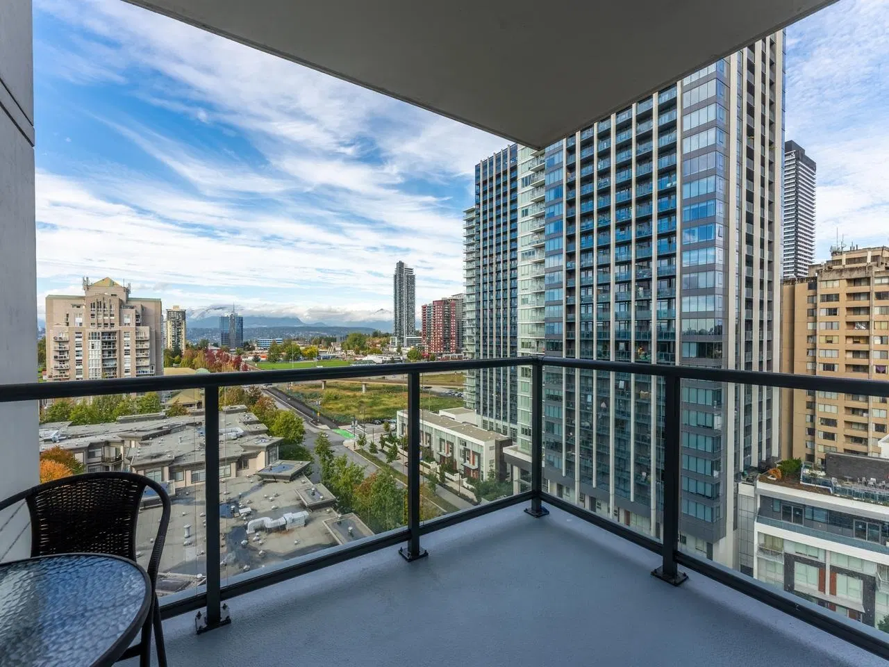 Photo 5 of 22 at #1002 – 13399 104 Avenue