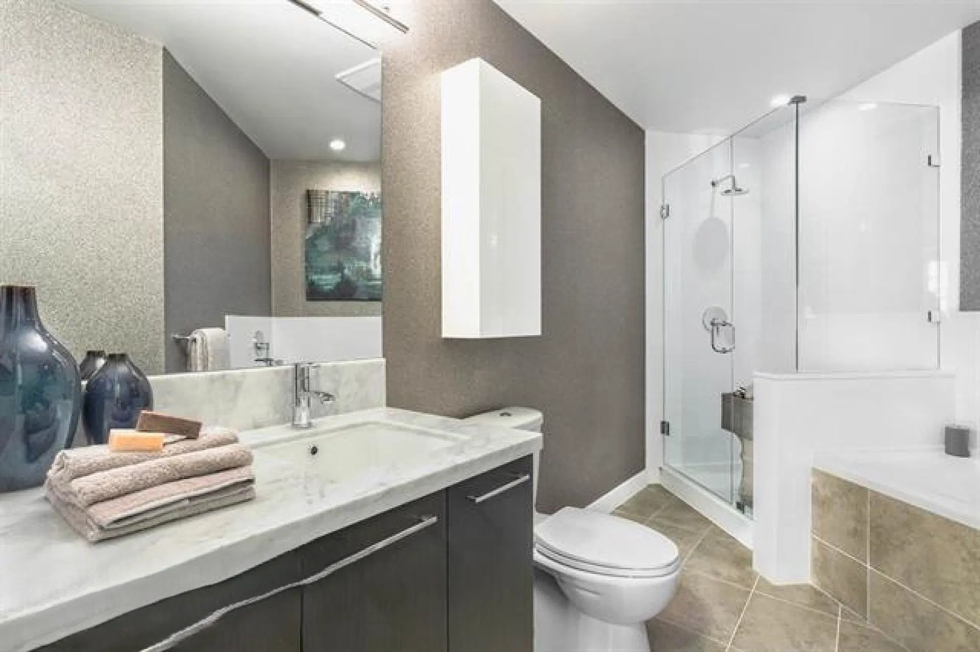 Photo 4 of 12 at #219 – 7008 River Parkway