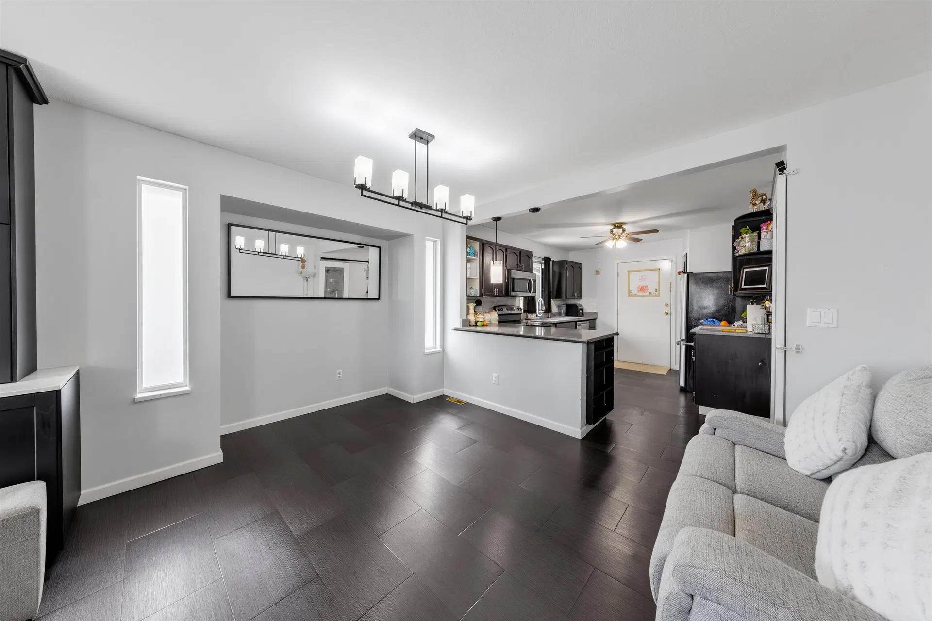 Photo 5 of 40 at 22442 125 Avenue