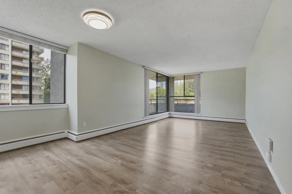 Photo 1 of 31 at #302 – 3755 Bartlett Court