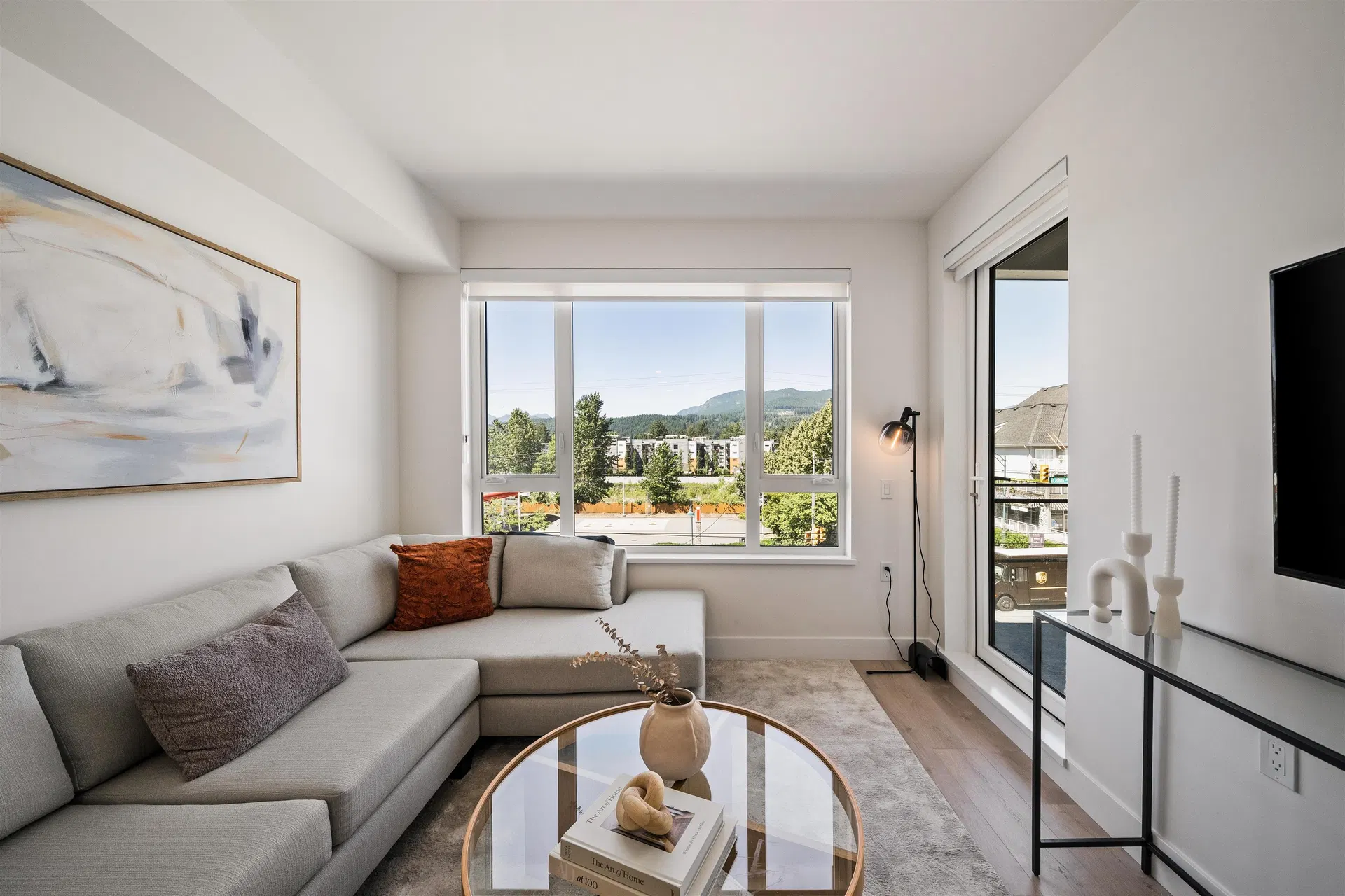 #306 – 111 Buller Street