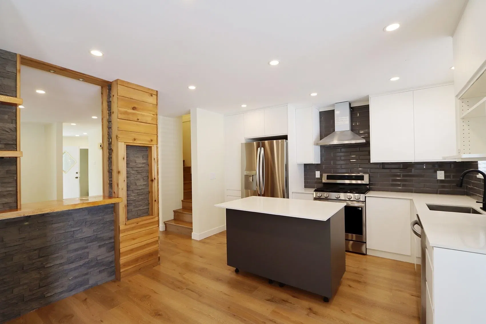 Photo 2 of 16 at #36 – 11536 236 Street