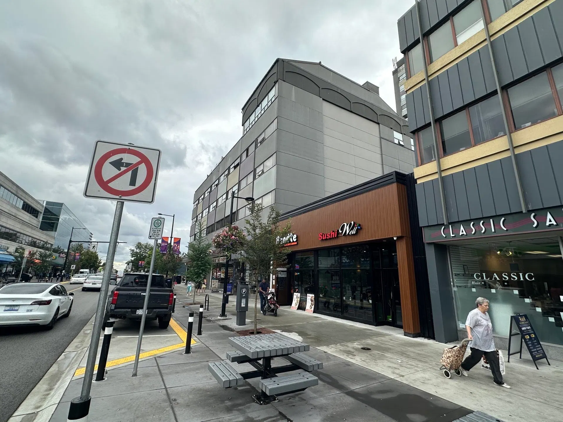 Photo 1 of 17 at #505 – 534 Sixth Street