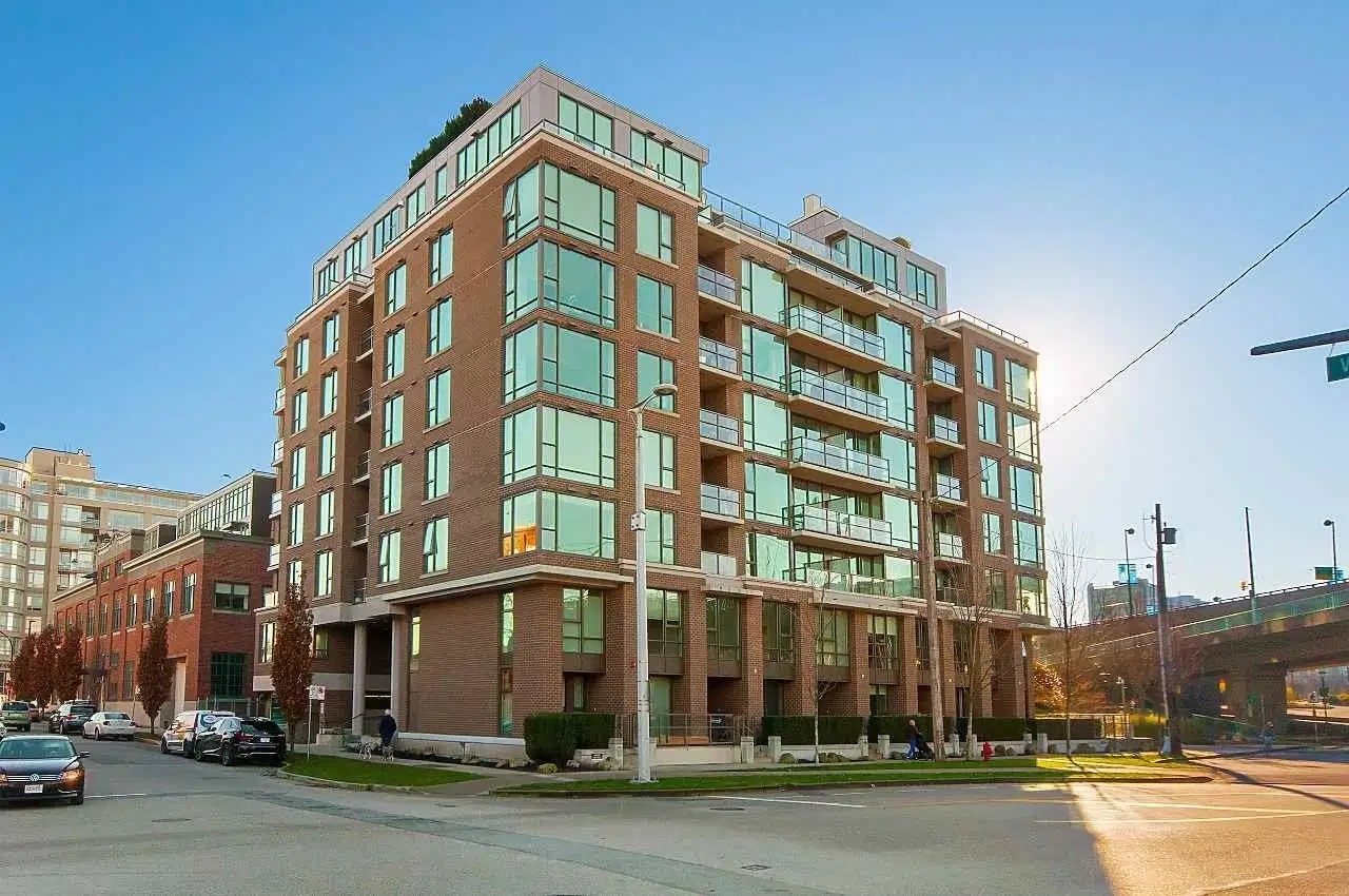 #511 – 1919 Wylie Street