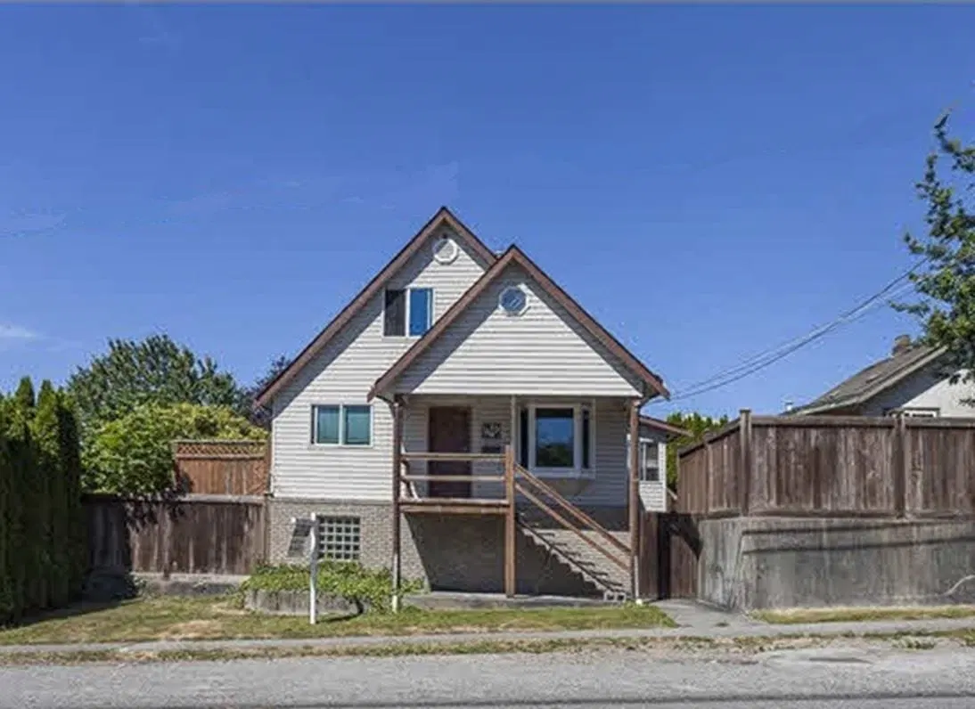 1403 Gilmore Avenue