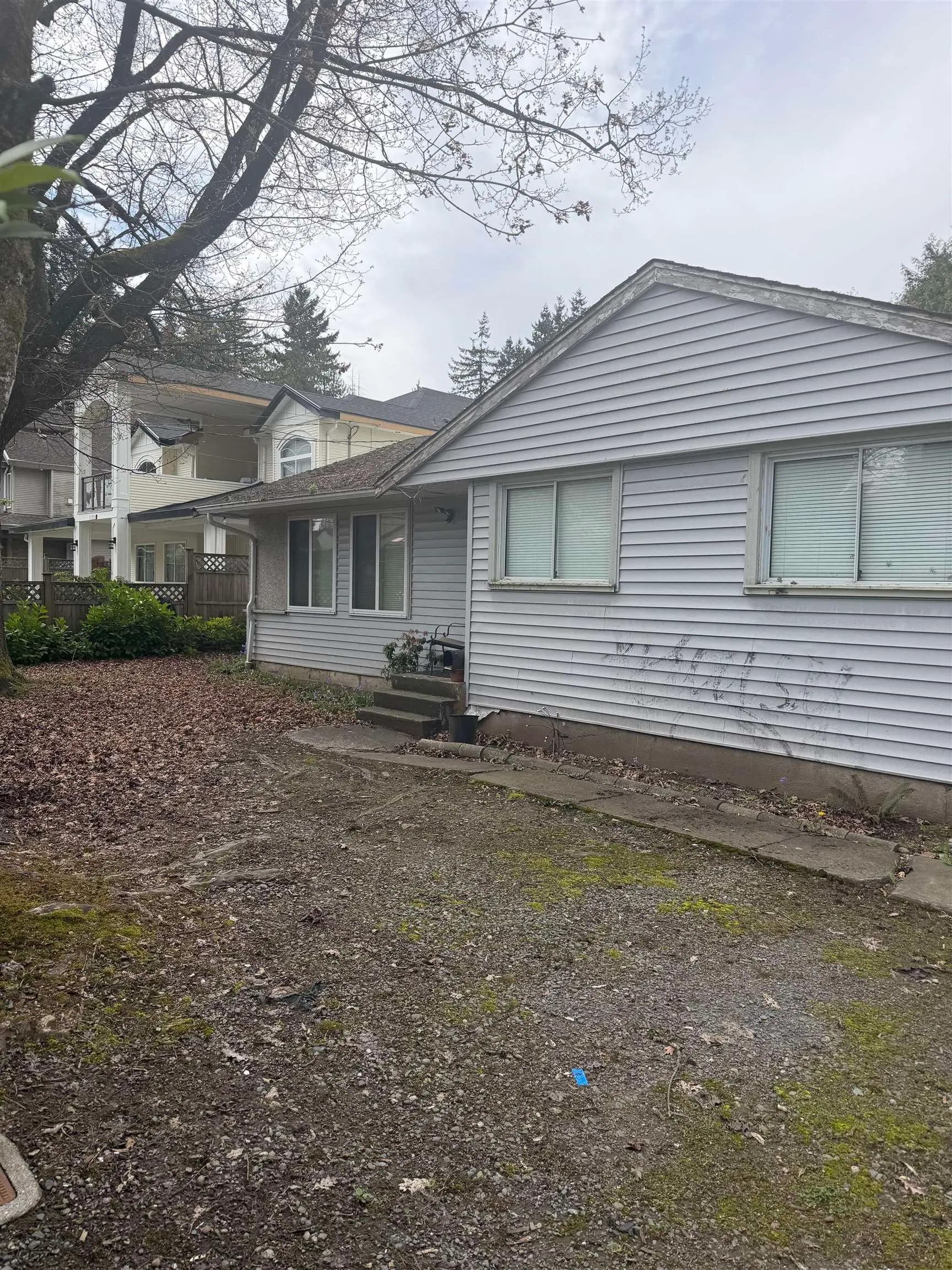 Photo 4 of 5 at 10269 132 Street