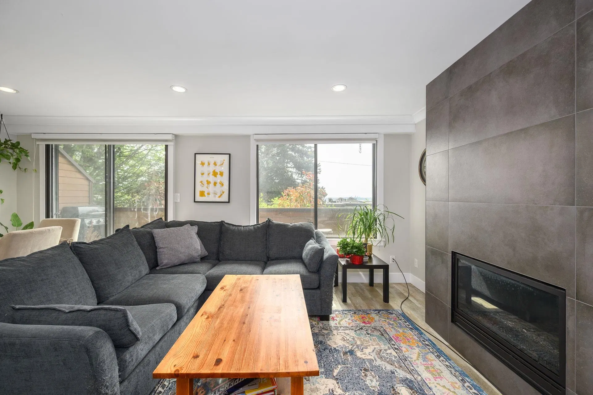 Photo 5 of 39 at 3201 Lonsdale Avenue