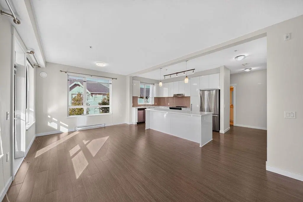 Photo 2 of 26 at #309 – 31158 Westridge Place