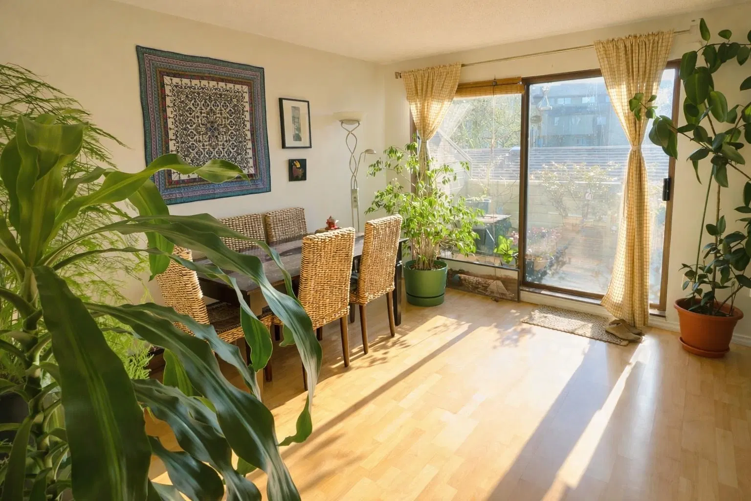 Photo 5 of 26 at #214 – 8140 Colonial Drive