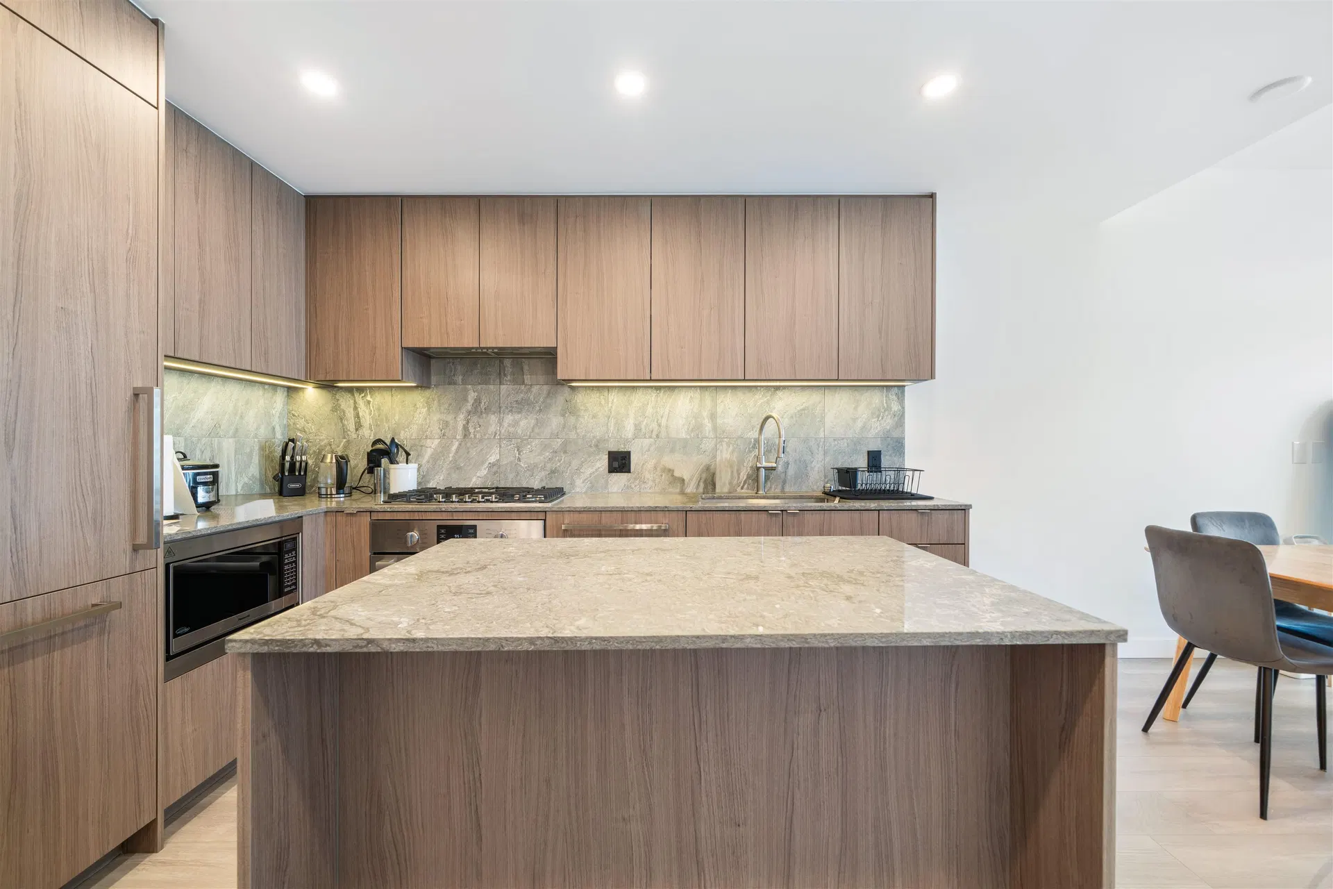 Photo 2 of 36 at #1806 – 626 Claremont Street