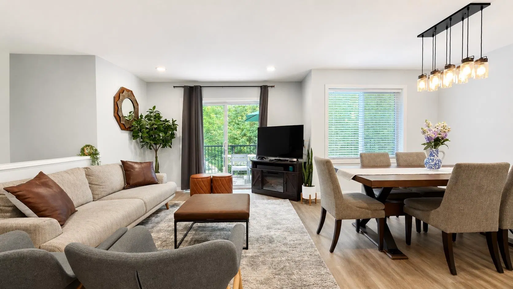 Photo 5 of 28 at #74 – 4401 Blauson Boulevard