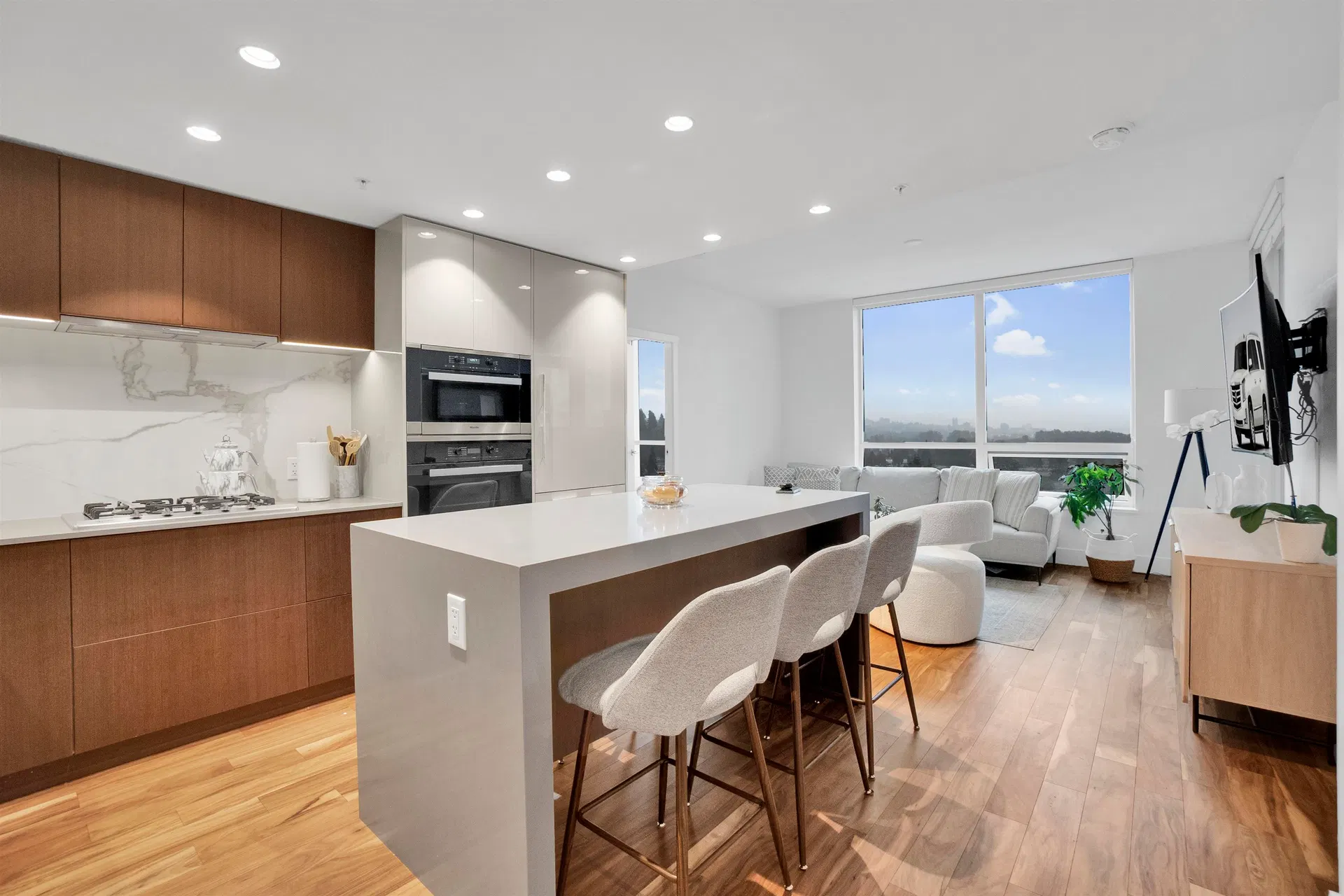 Photo 2 of 39 at #1302 – 1675 Lions Gate Lane
