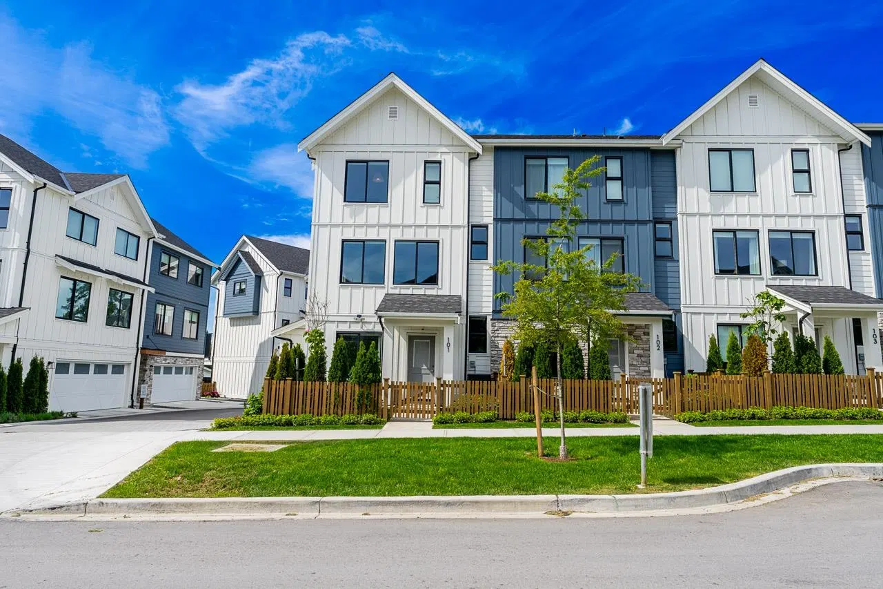 Photo 1 of 40 at #101 – 1833 165a Avenue