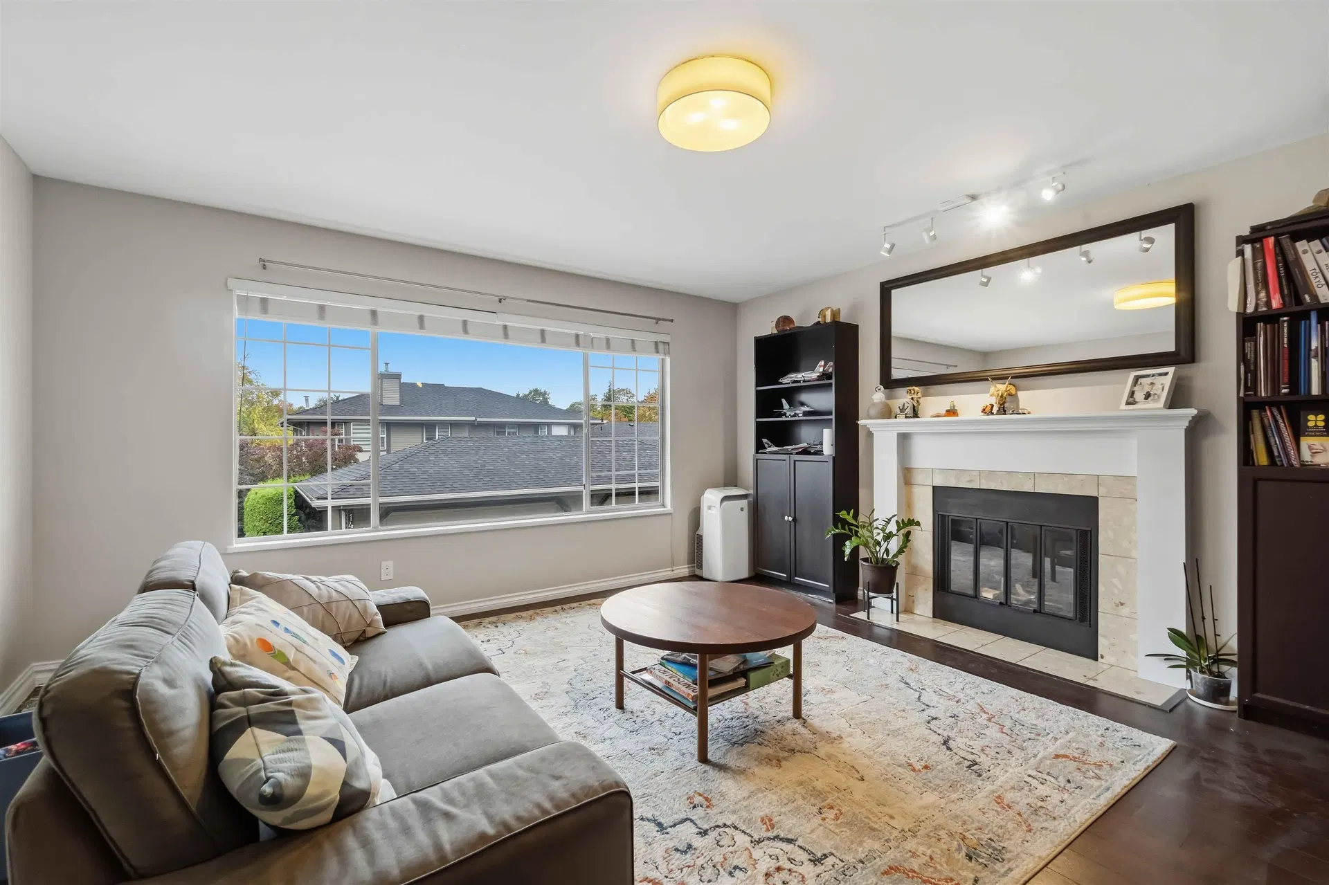 Photo 5 of 40 at #146 – 1140 Castle Crescent