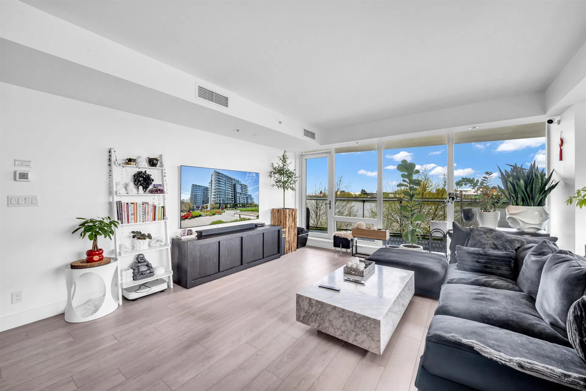 Photo 5 of 39 at #302 – 6633 Pearson Way