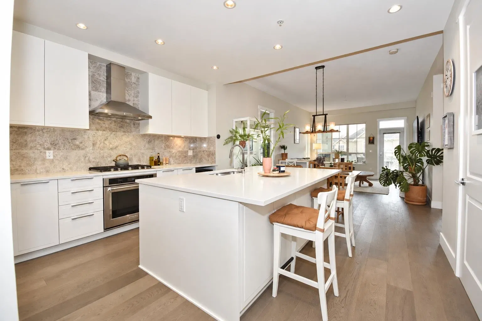 Photo 2 of 34 at #229 – 5535 Admiral Way