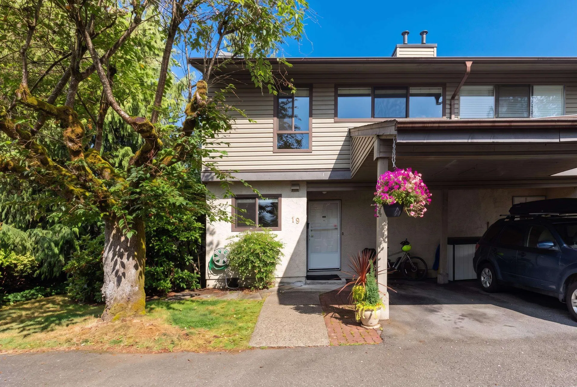 #19 – 1174 Inlet Street
