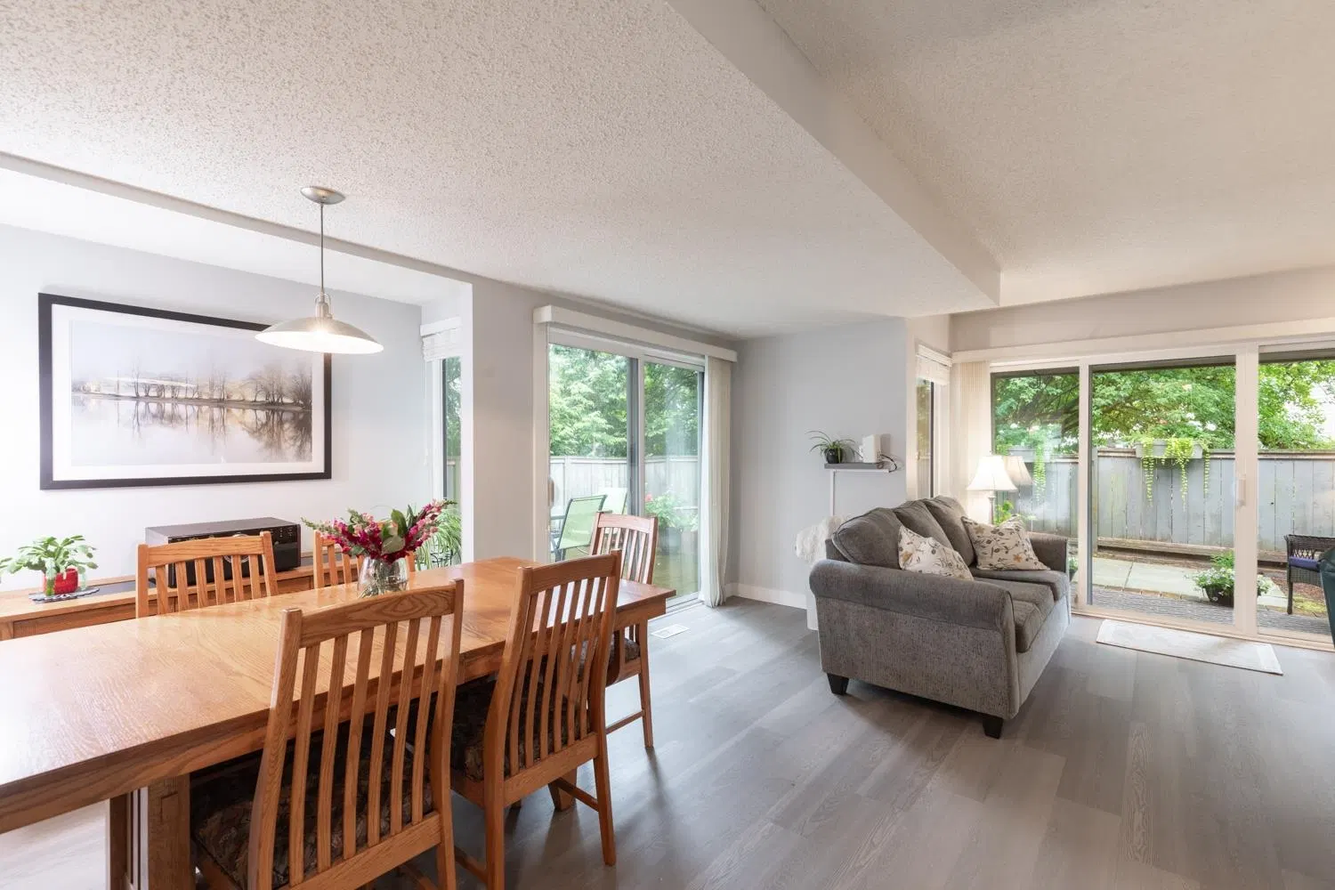 Photo 4 of 25 at #19 – 1174 Inlet Street