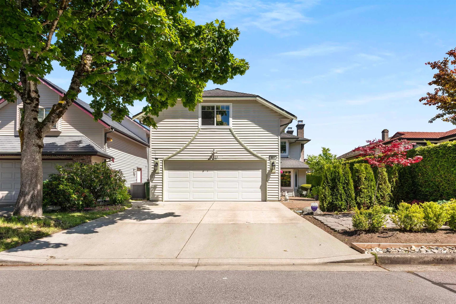 Photo 3 of 40 at 9611 Mcburney Drive