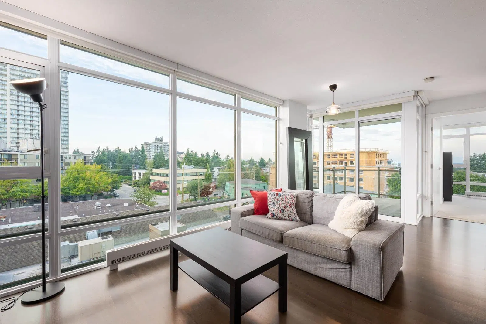 Photo 5 of 18 at #703 – 1455 George Street