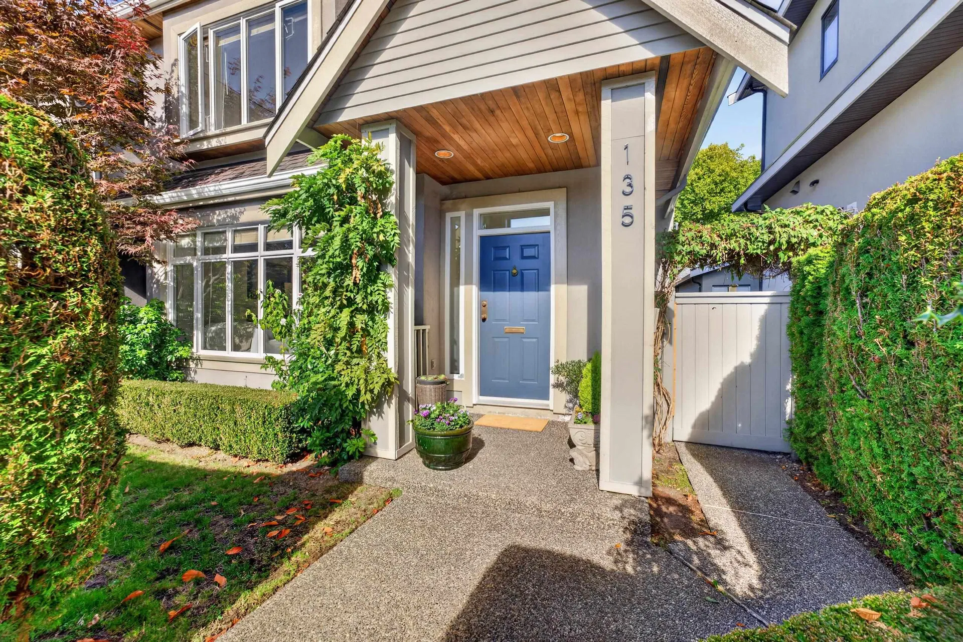 Photo 3 of 38 at 135 E 43rd Avenue