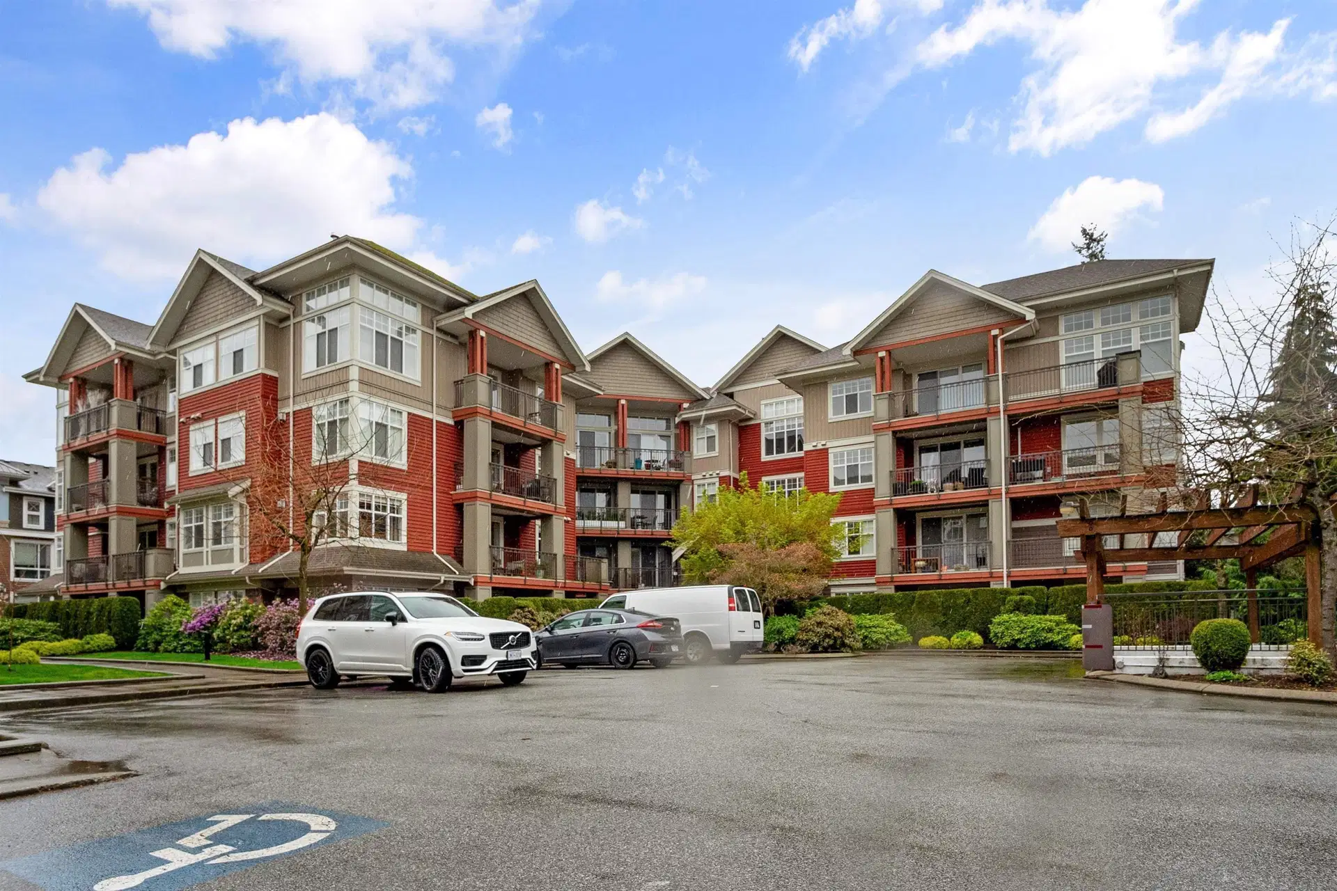 #405A – 45595 Tamihi Way