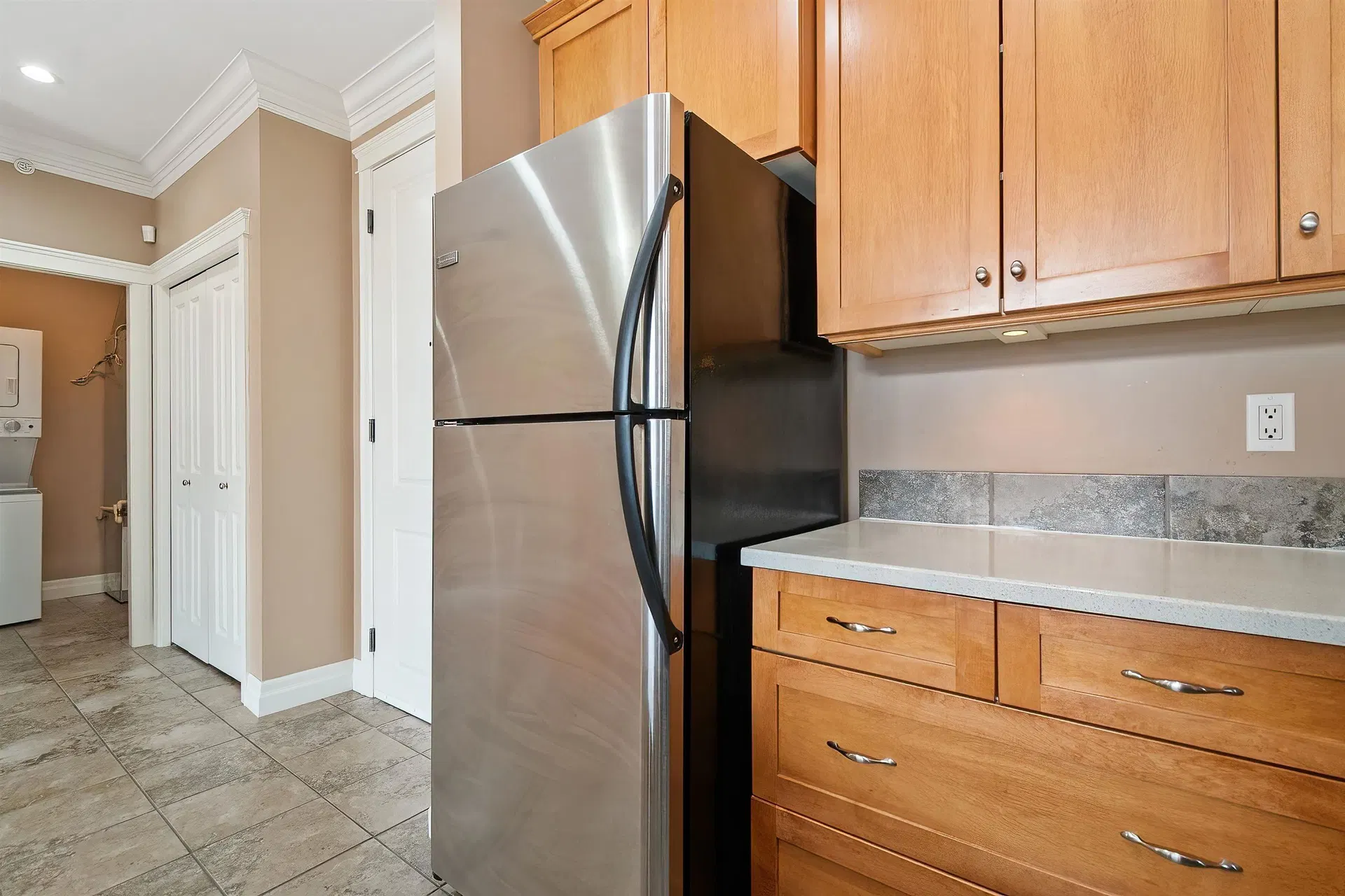 Photo 5 of 27 at #405A – 45595 Tamihi Way