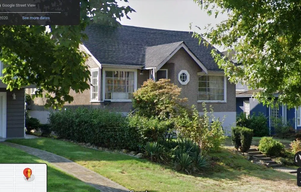 Photo 2 of 23 at 2772 E 5th Avenue
