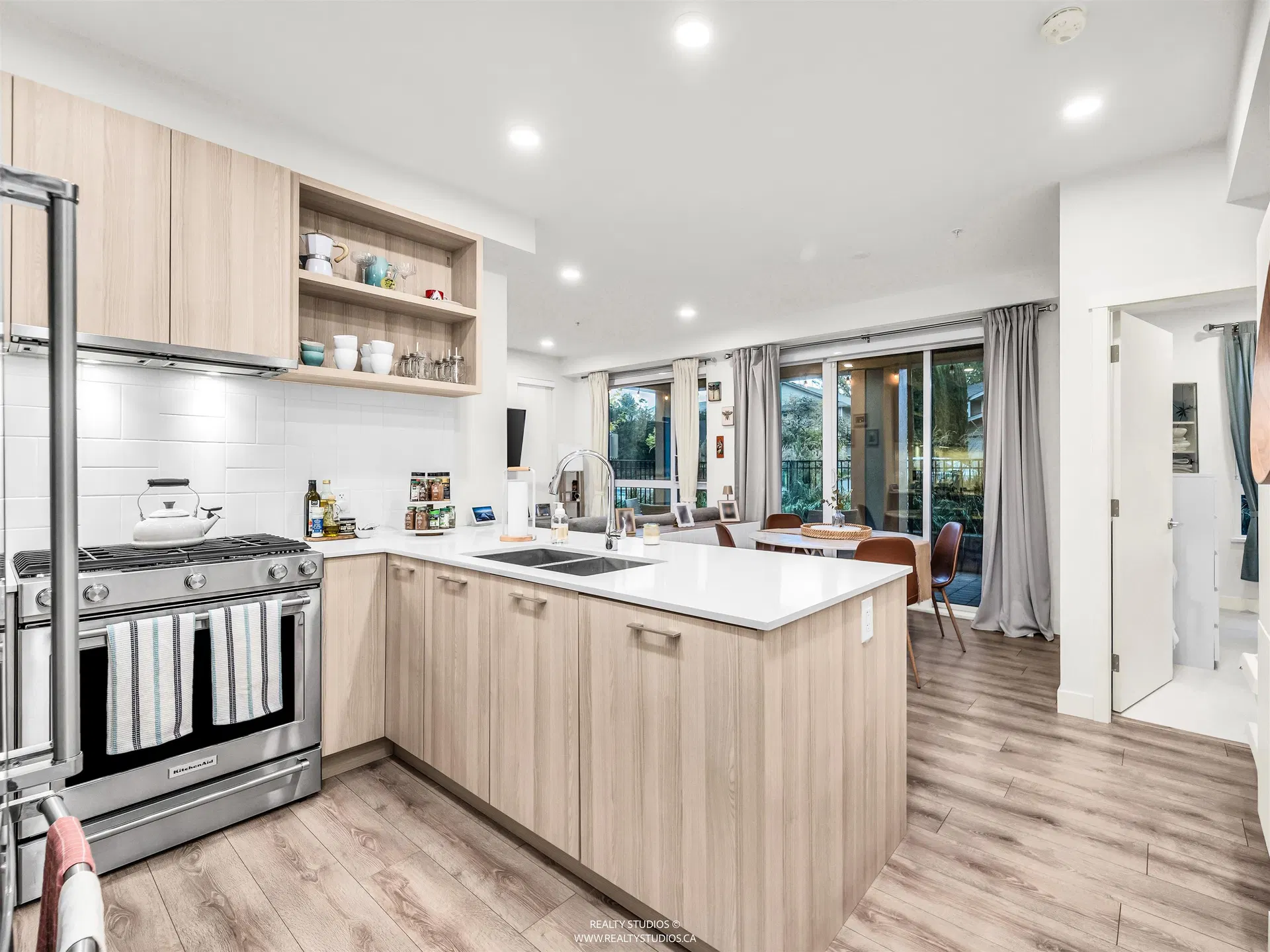 Photo 2 of 34 at #102 – 735 Anskar Court