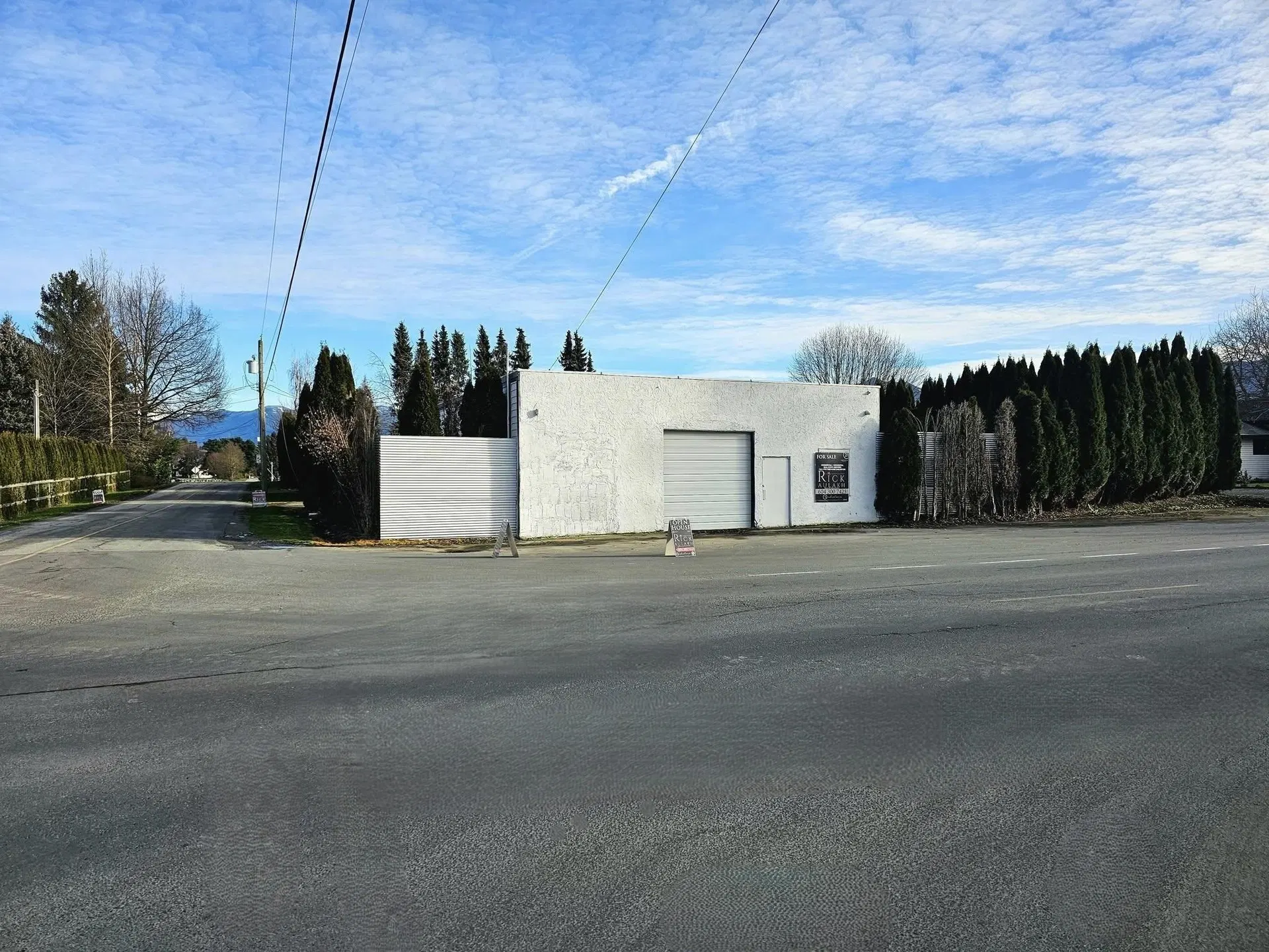 Photo 4 of 11 at 7088 Sumas Prairie Road